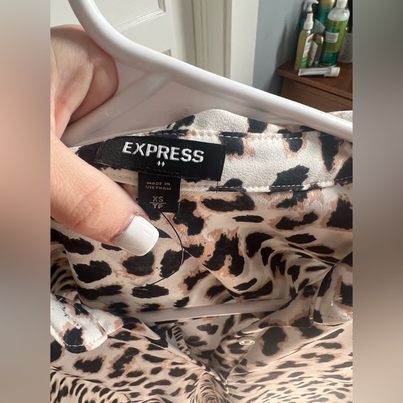 Short Sleeve Express print dress size XS/S - Picture 4 of 4